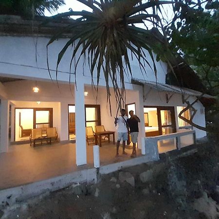 Sooriya Villa Talpe Ngoại thất bức ảnh