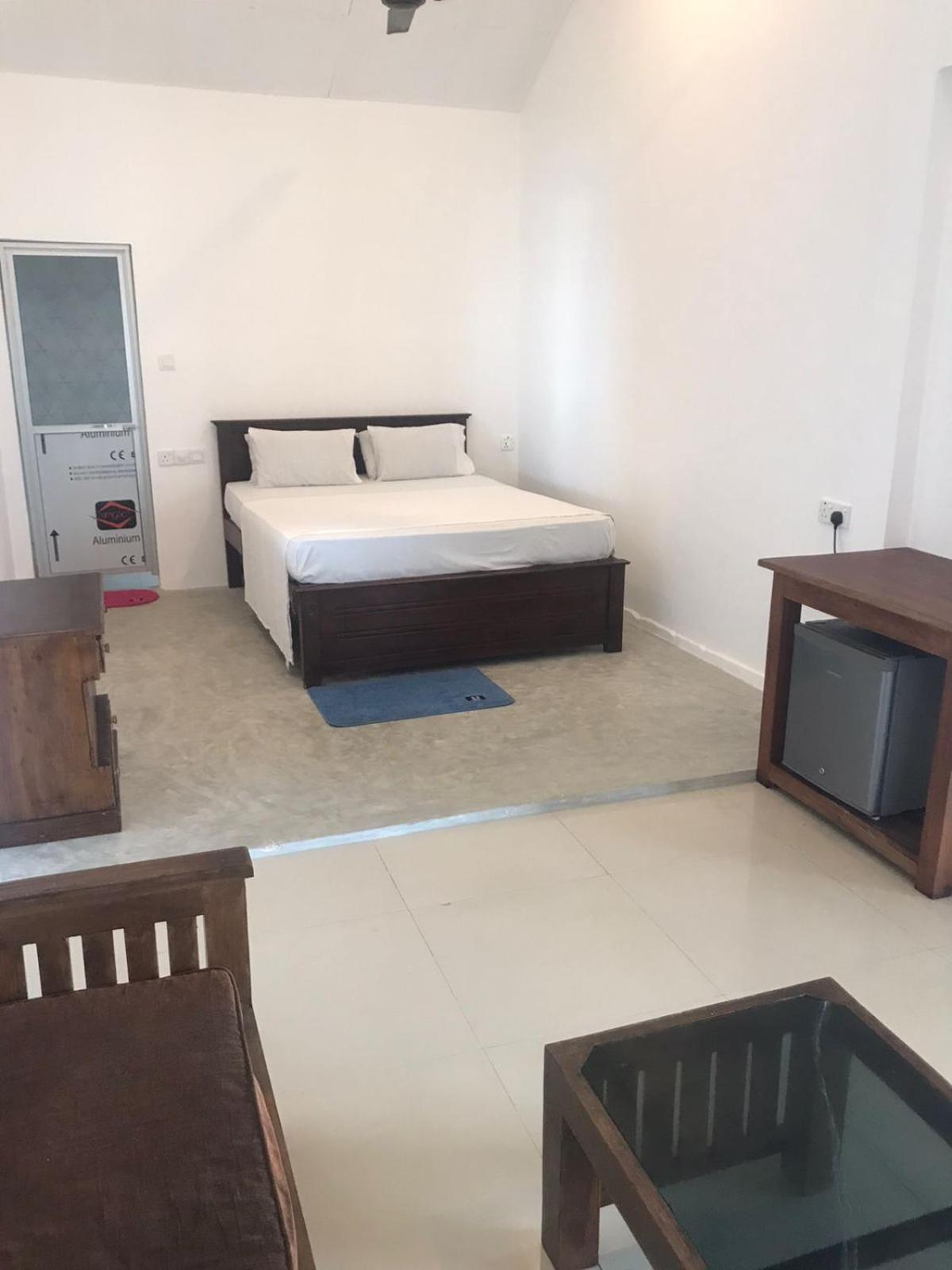 Sooriya Villa Talpe Phòng bức ảnh